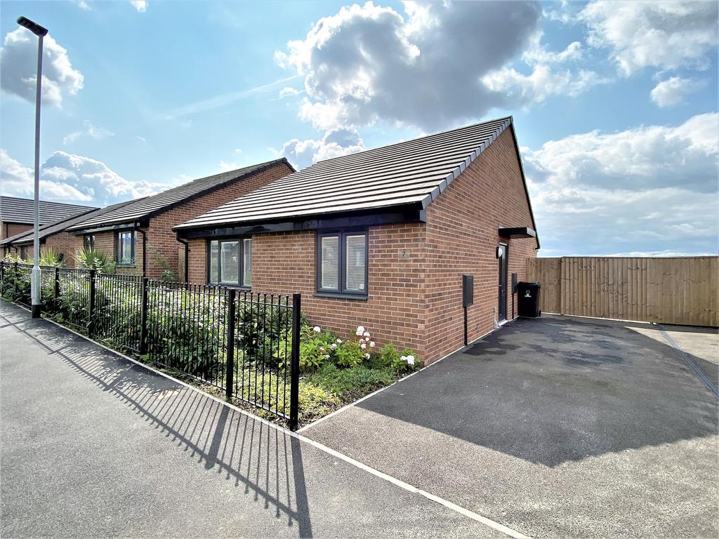 Emerald Green Grove, Thurnscoe... 2 bed bungalow £140,000