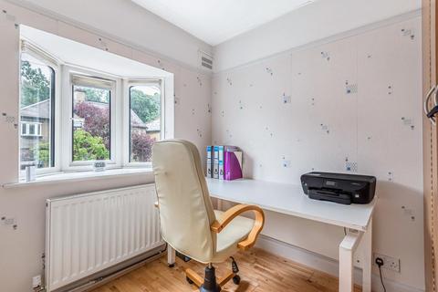 7 Knowle Road, Bromley, BR2 8NG
