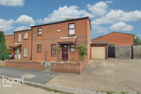 4 Quarry Mews, Purfleet-on-thames, RM19 1GR