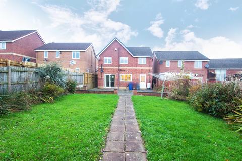 10 Grenada Close, Lower Darwen, Darwen, BB3 0SB