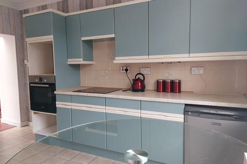 11 Heol Tredeg, Upper Cwmtwrch, Swansea, SA9 2XD