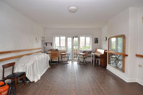 78 Castle Road, Whitstable, CT5 2EB