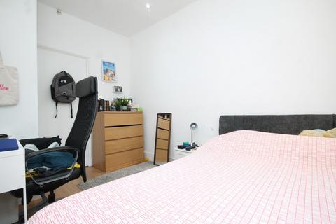 2 bedroom flat to rent, Ospringe Road, Kentish Town, NW5