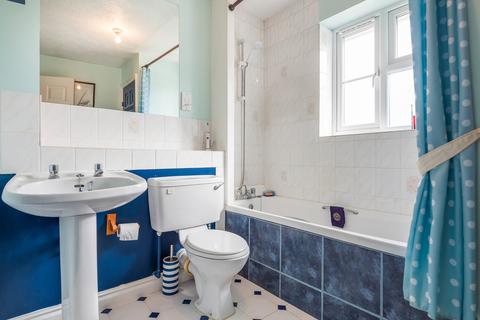 6 Stonebridge Field, Eton, Windsor, SL4 6PS