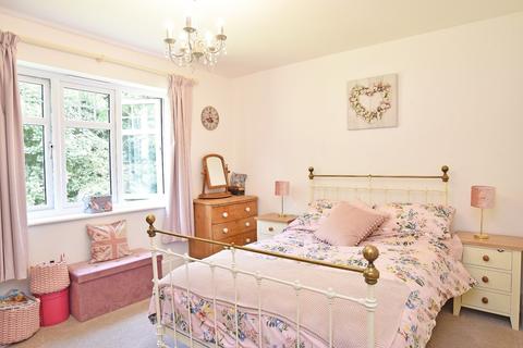 9 Garten Close, Knaresborough, HG5 0TR
