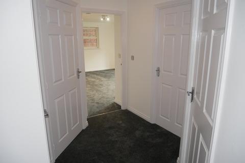 2 bedroom flat to rent, Stonemere Drive, Radcliffe