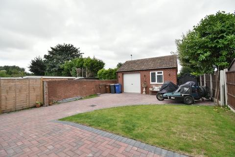 10 Fairham Road, Stretton, Burton-on-trent, DE13 0BS