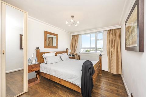 2 bedroom flat to rent, Melbourne Court, Randolph Avenue, London