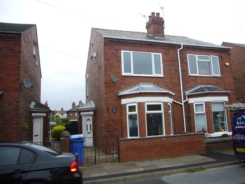 Bournville, Goole, DN14 6LA 3 bed semidetached house £700 pcm (£162 pw)