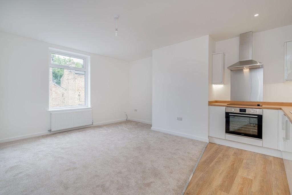 Kilpin Hill Lane, Dewsbury 2 bed semidetached house £124,950