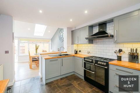 12 Granary Halt, Rayne, Braintree, CM77 6AB
