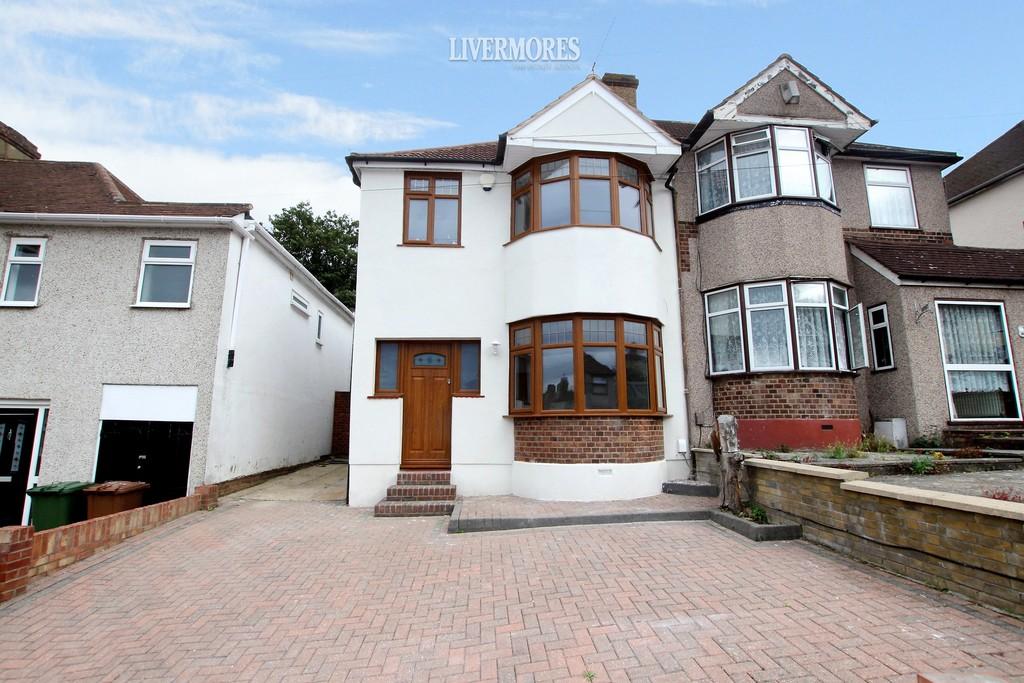 Heathview Avenue, Crayford 4 bed semidetached house £475,000