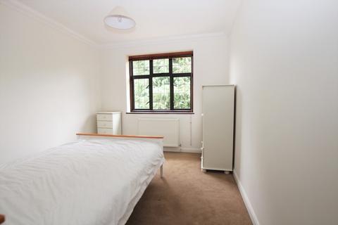 81 Heathview Avenue, Dartford, DA1 3QB