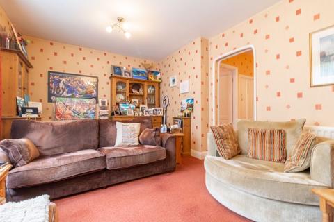 41 Downsway, Whyteleafe, CR3 0EW