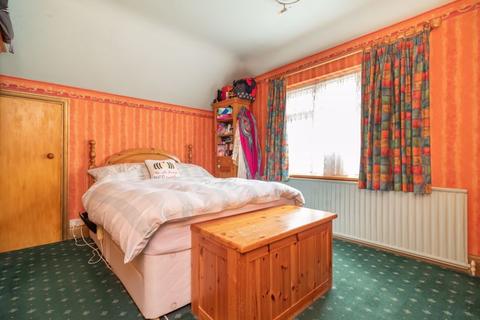 41 Downsway, Whyteleafe, CR3 0EW