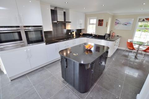 6 Lansdown Way, Woodhall Spa, LN10 6BD