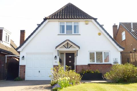 3 bedroom detached house for sale, Dunchurch Crescent, Sutton Coldfield, B73 6QN