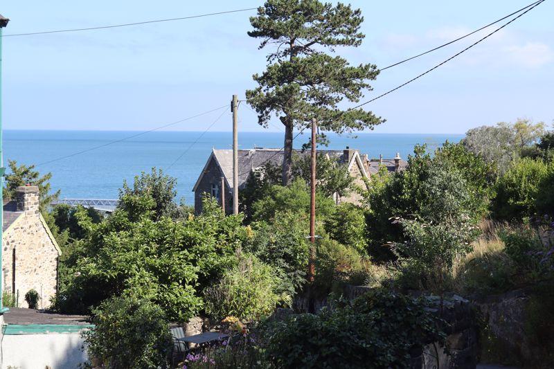 Penmaen Park, Llanfairfechan 2 bed detached house for sale £250,000