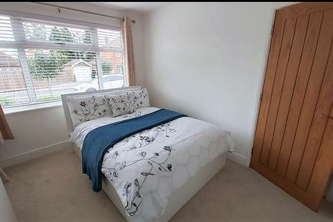40 Brixham Drive, Wigston, LE18 1BH