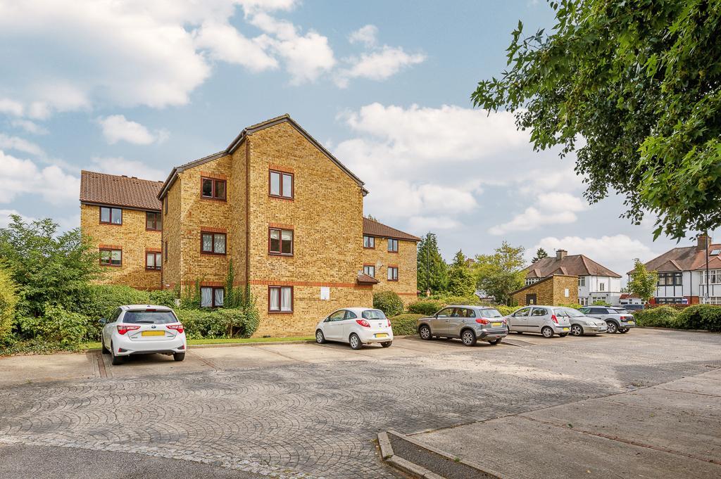 Communal Grounds &amp; Off Street Parking