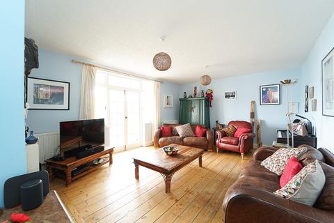 80 Beach Road, Kewstoke, Weston-super-mare, BS22 9UQ