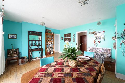 80 Beach Road, Kewstoke, Weston-super-mare, BS22 9UQ