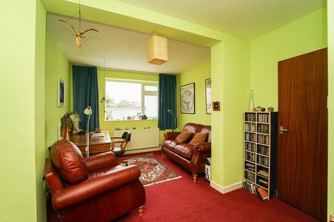 80 Beach Road, Kewstoke, Weston-super-mare, BS22 9UQ
