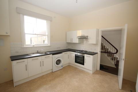 2 bedroom maisonette to rent, QUEENS PARK ROAD, BRIGHTON