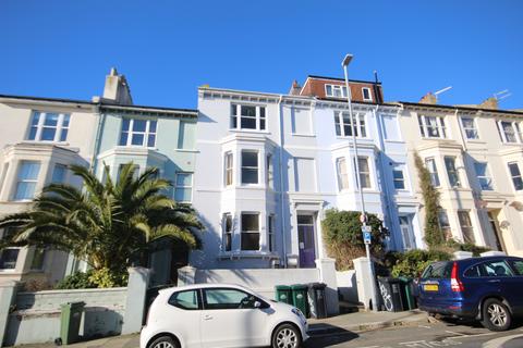 2 bedroom maisonette to rent, QUEENS PARK ROAD, BRIGHTON