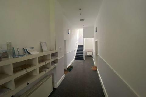 2 bedroom apartment to rent, Linnet Lane, Sefton Park L17
