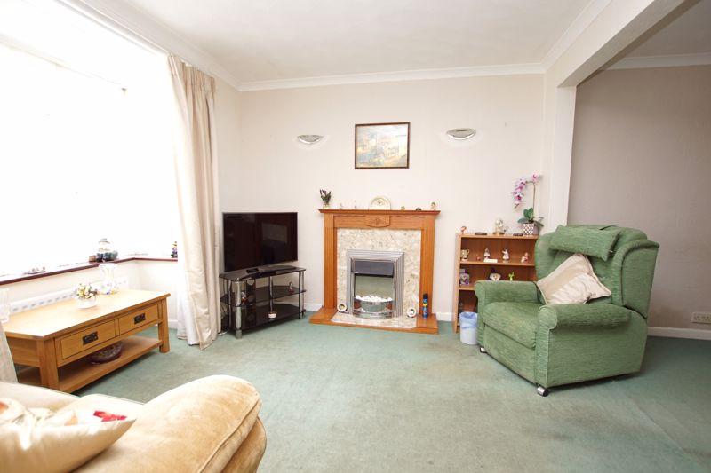 Seymour Road, LeeOnTheSolent, PO13 3 bed terraced house £285,000