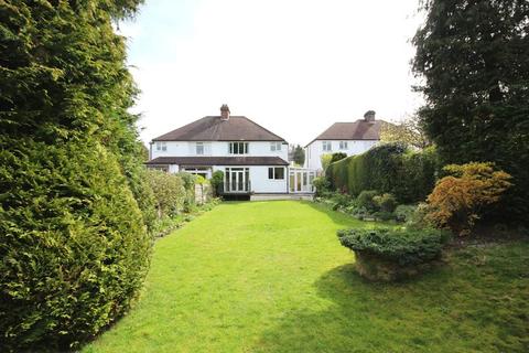 27 Sundown Avenue, South Croydon, CR2 0RQ