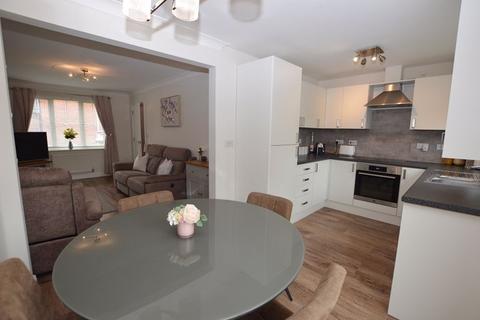 9 Belton Close, Golborne, Warrington, WA3 3WN