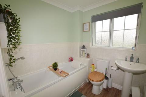 9 Belton Close, Golborne, Warrington, WA3 3WN