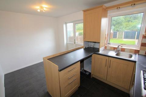 2 bedroom townhouse to rent, Woodlands Close, Stafford, Staffordshire, ST16 1QH