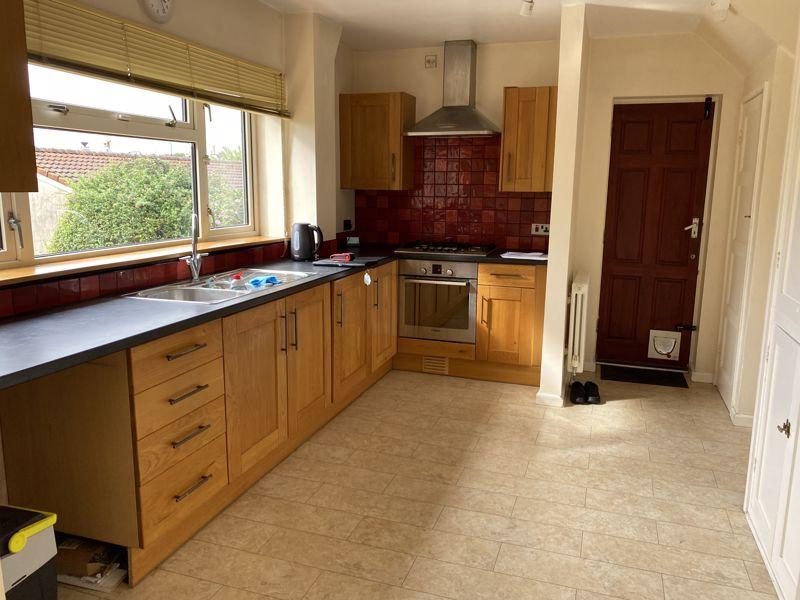 Reedley Road, Bristol 3 bed terraced house £1,800 pcm (£415 pw)