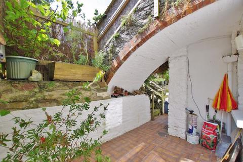 Garden Flat, 14 Lee Road, Lynton, EX35 6HW