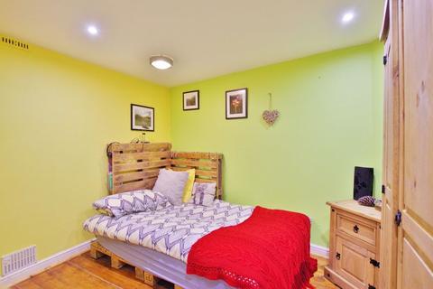 Garden Flat, 14 Lee Road, Lynton, EX35 6HW