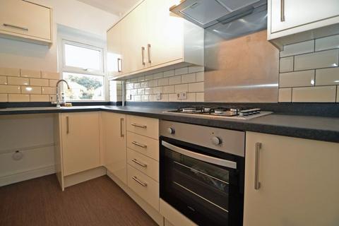 2 bedroom flat to rent, Old Street, Clevedon