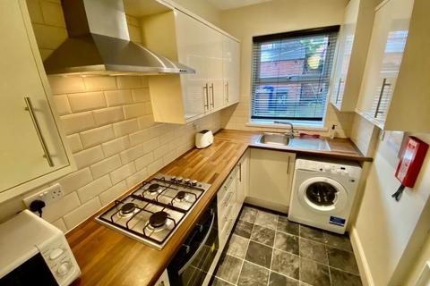 3 bedroom terraced house to rent, 49 Mount Street, City Centre