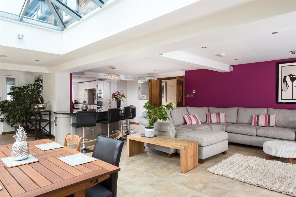 Diner / Family Room