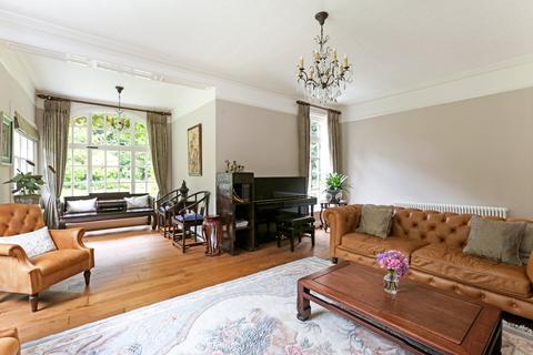 Erin, Kinburn Drive Egham Hill, Egham, TW20 0BD