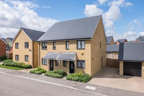 75 Thackeray Drive, Northfleet, Gravesend, DA11 8FS