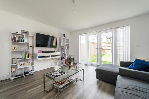 75 Thackeray Drive, Northfleet, Gravesend, DA11 8FS