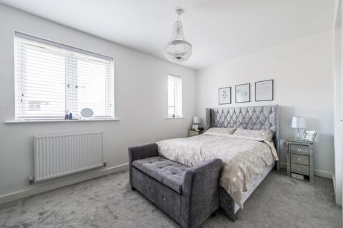75 Thackeray Drive, Northfleet, Gravesend, DA11 8FS