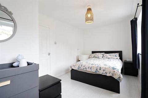 43 Maritime Close, Greenhithe, DA9 9QW