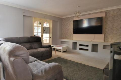 37 Devon Drive, Pembroke, SA71 5TS