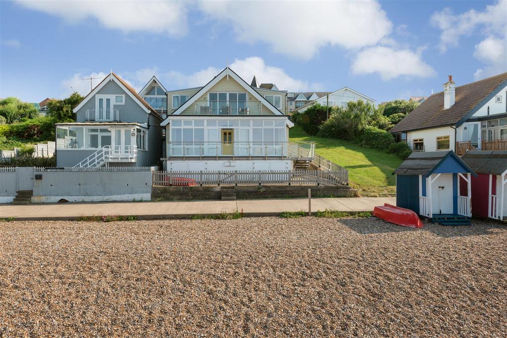 Spa Esplanade, Hampton, Herne Bay 3 bed flat £595,000