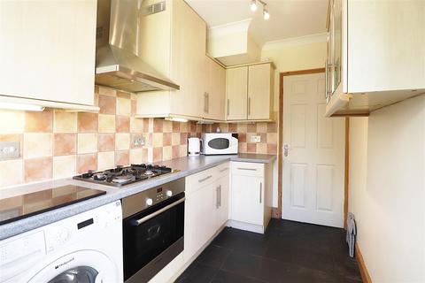 10 Stevedale Road, Welling, DA16 1NH
