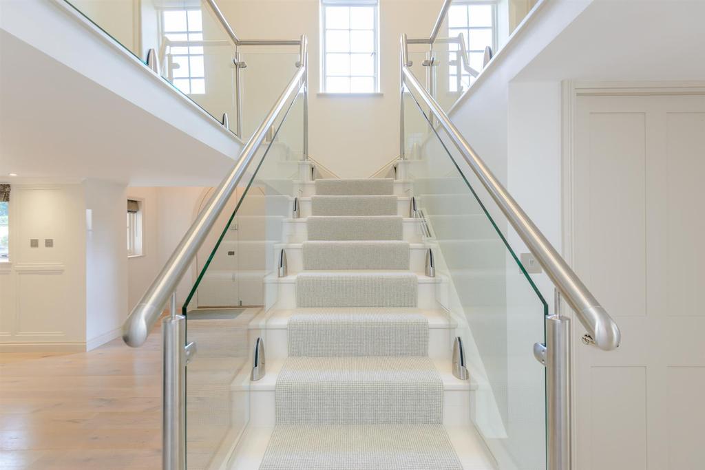 Staircase-interior26.jpg